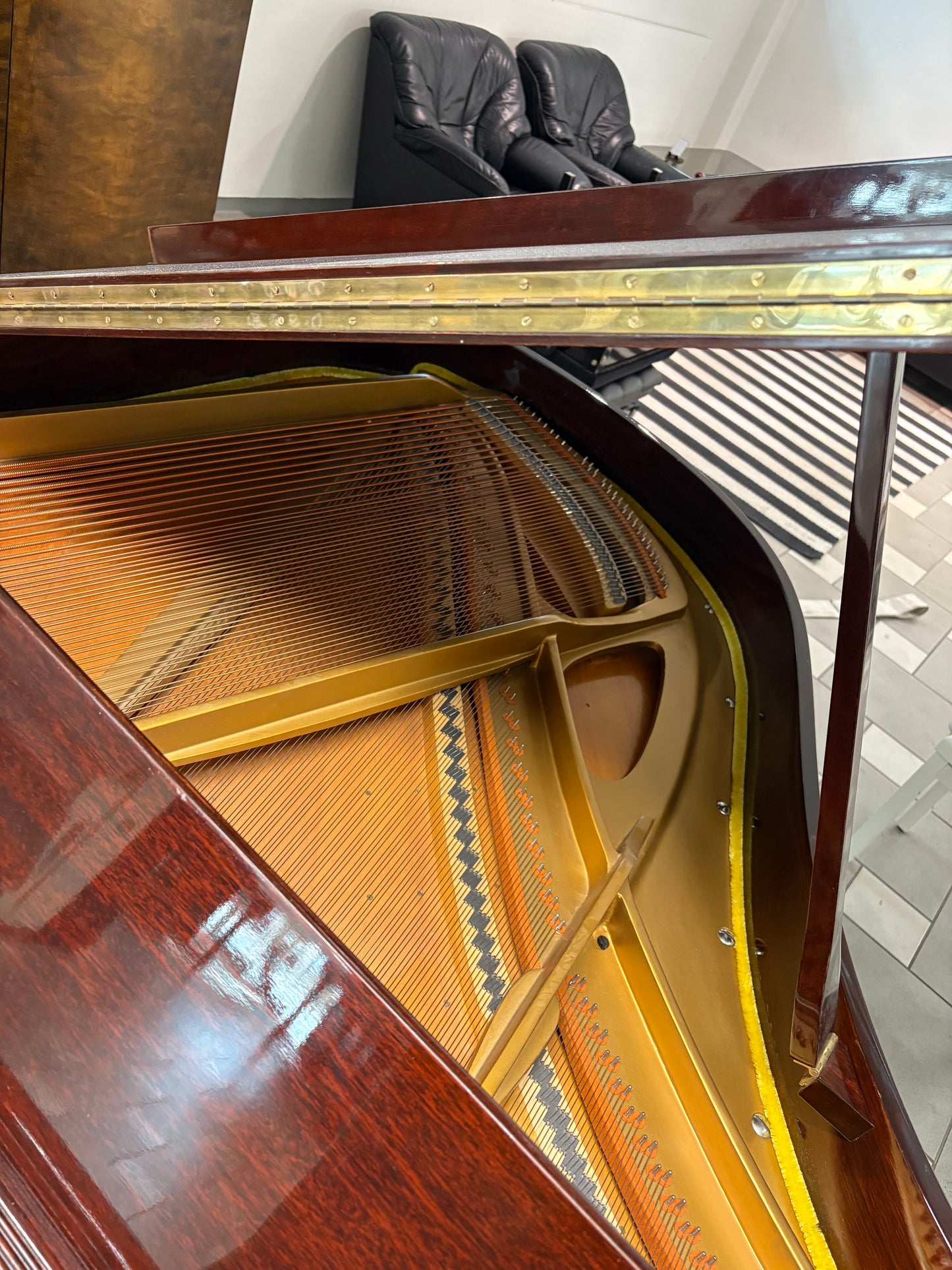 Grotrian-Steinweg 160