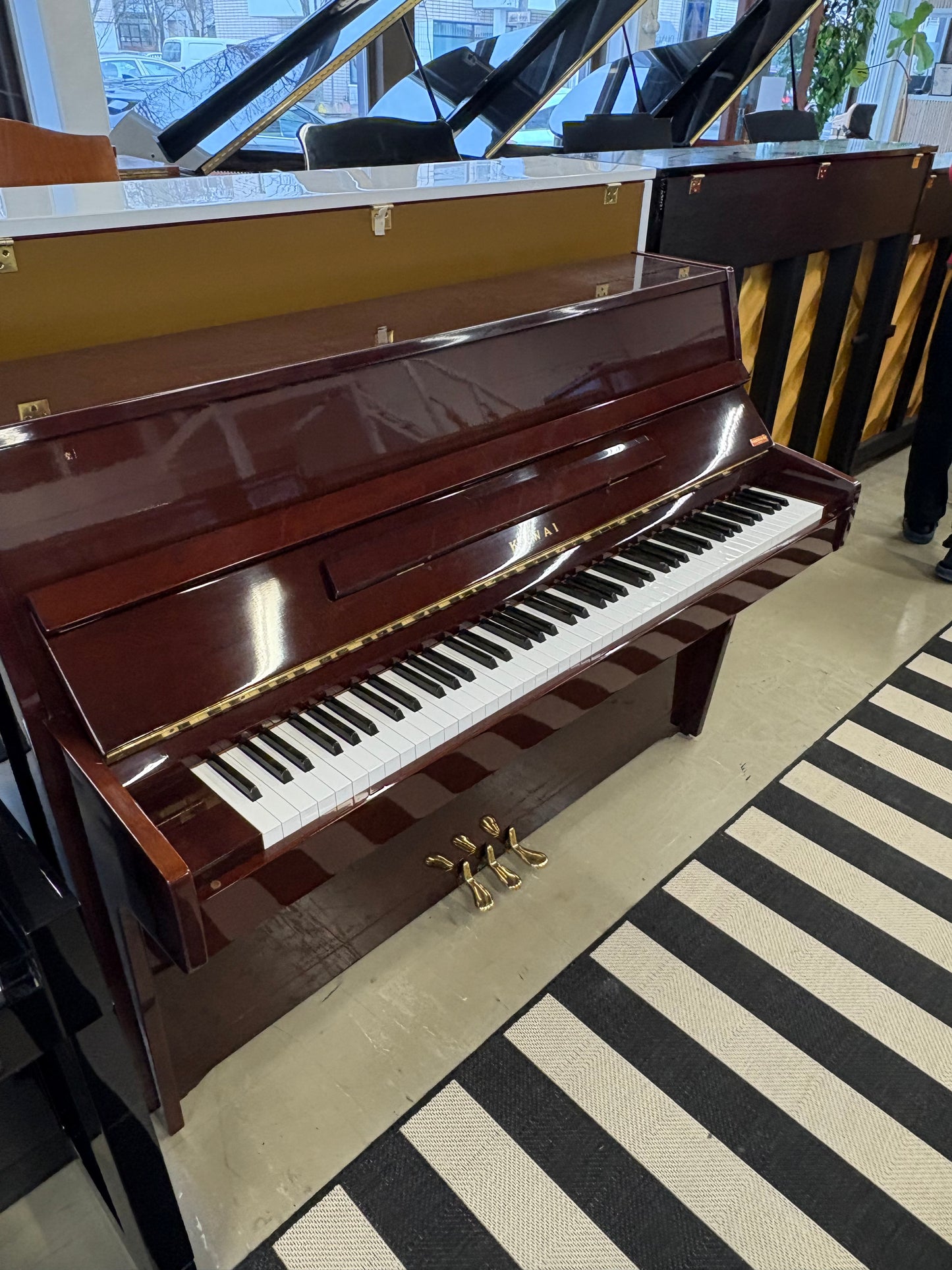 Kawai CE-7
