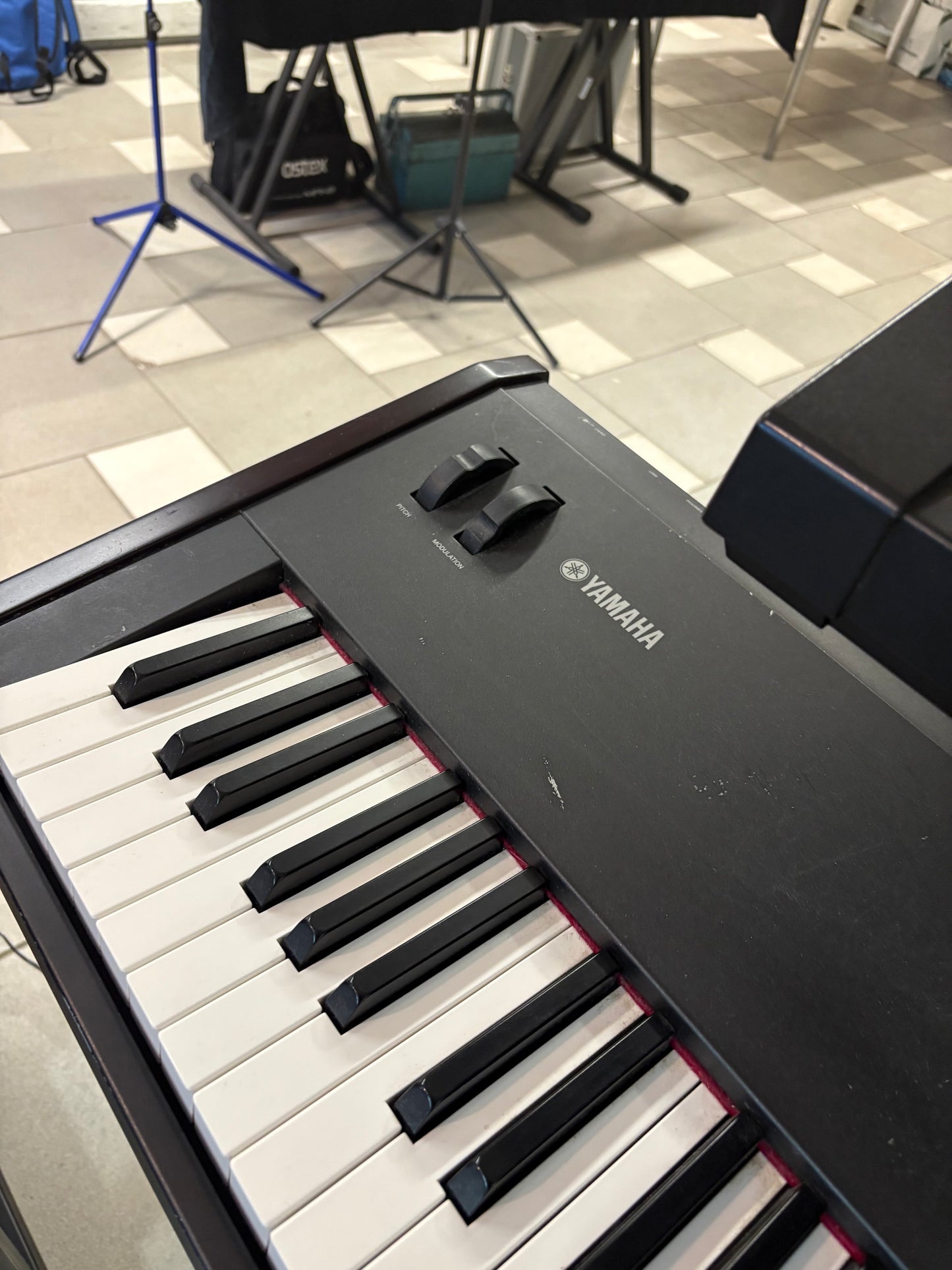 Yamaha S90