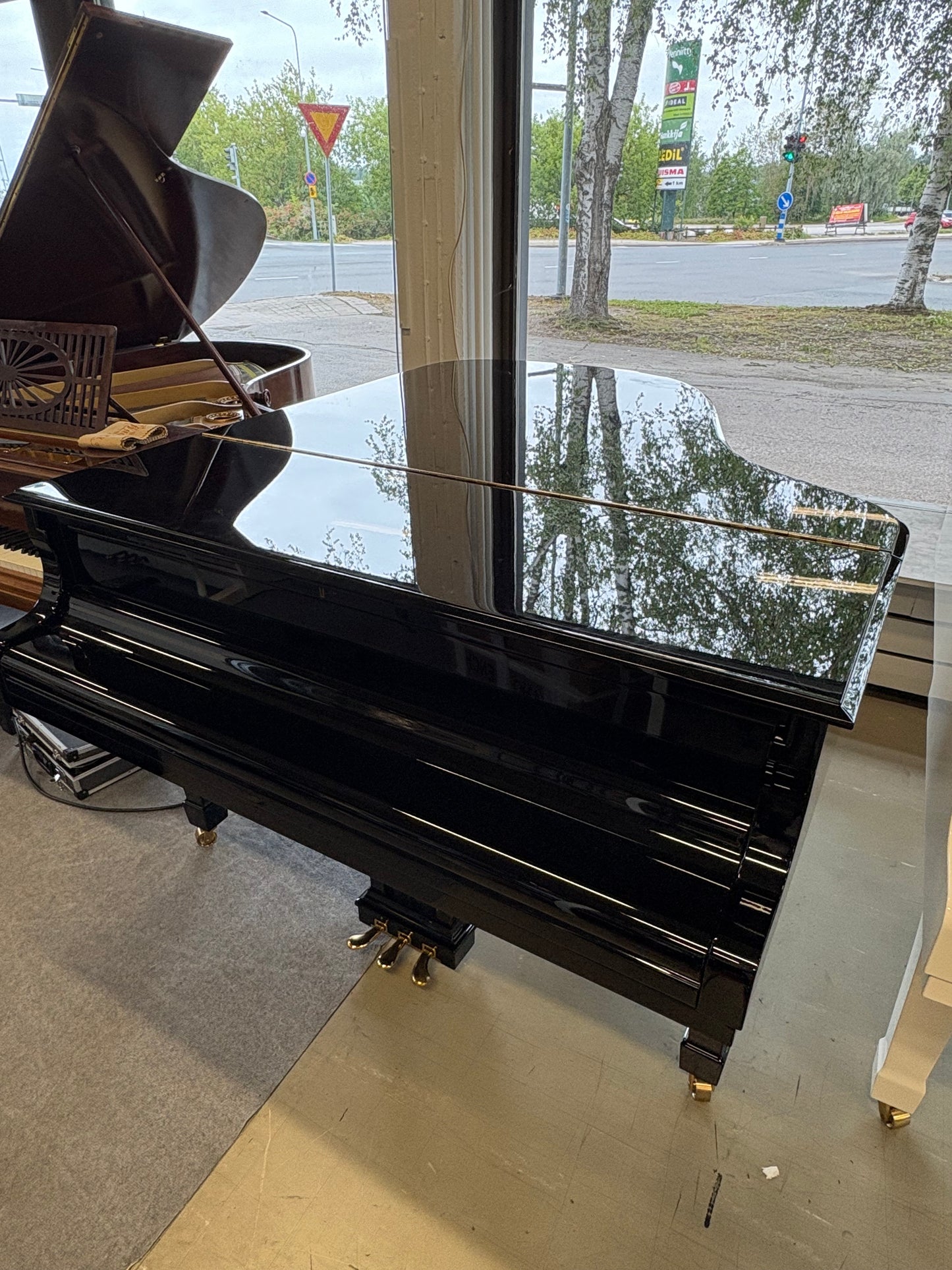 Steinway & Sons A 188