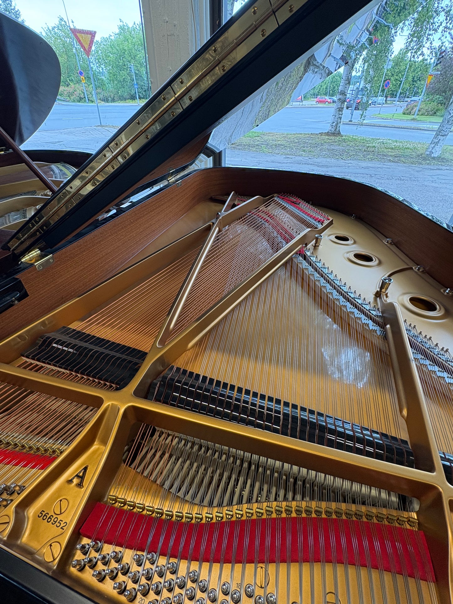 Steinway & Sons A 188