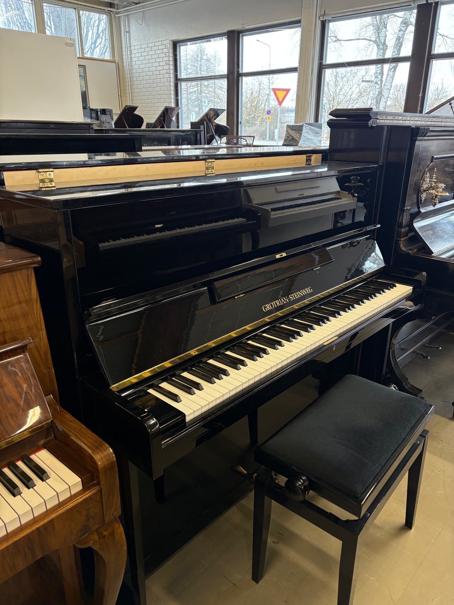 Grotrian Steinweg 120