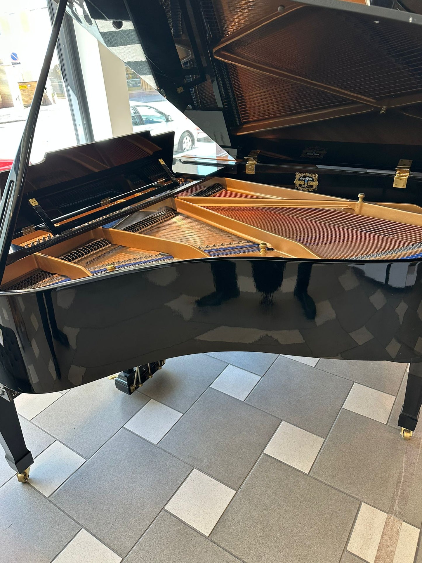 Kawai KG-2C