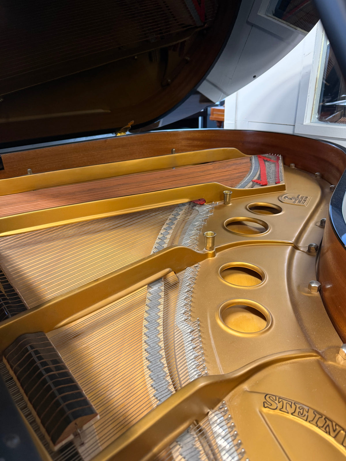 Steinway & Sons O