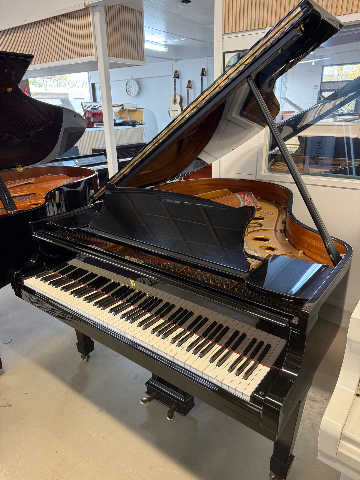 Steinway & Sons O