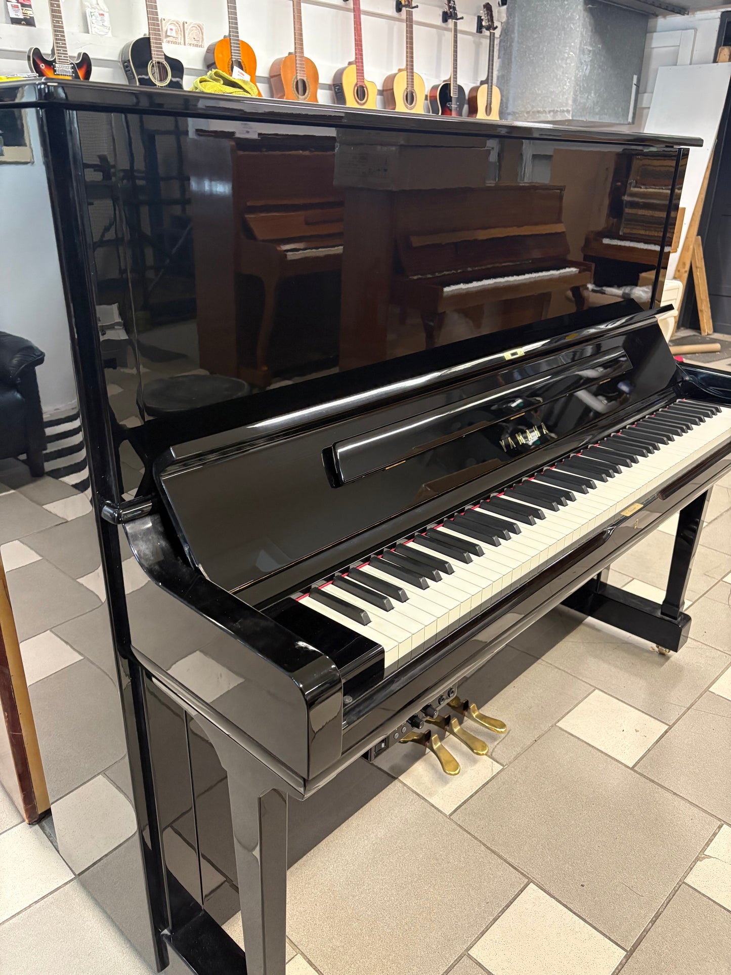 Yamaha SU7S-Silent