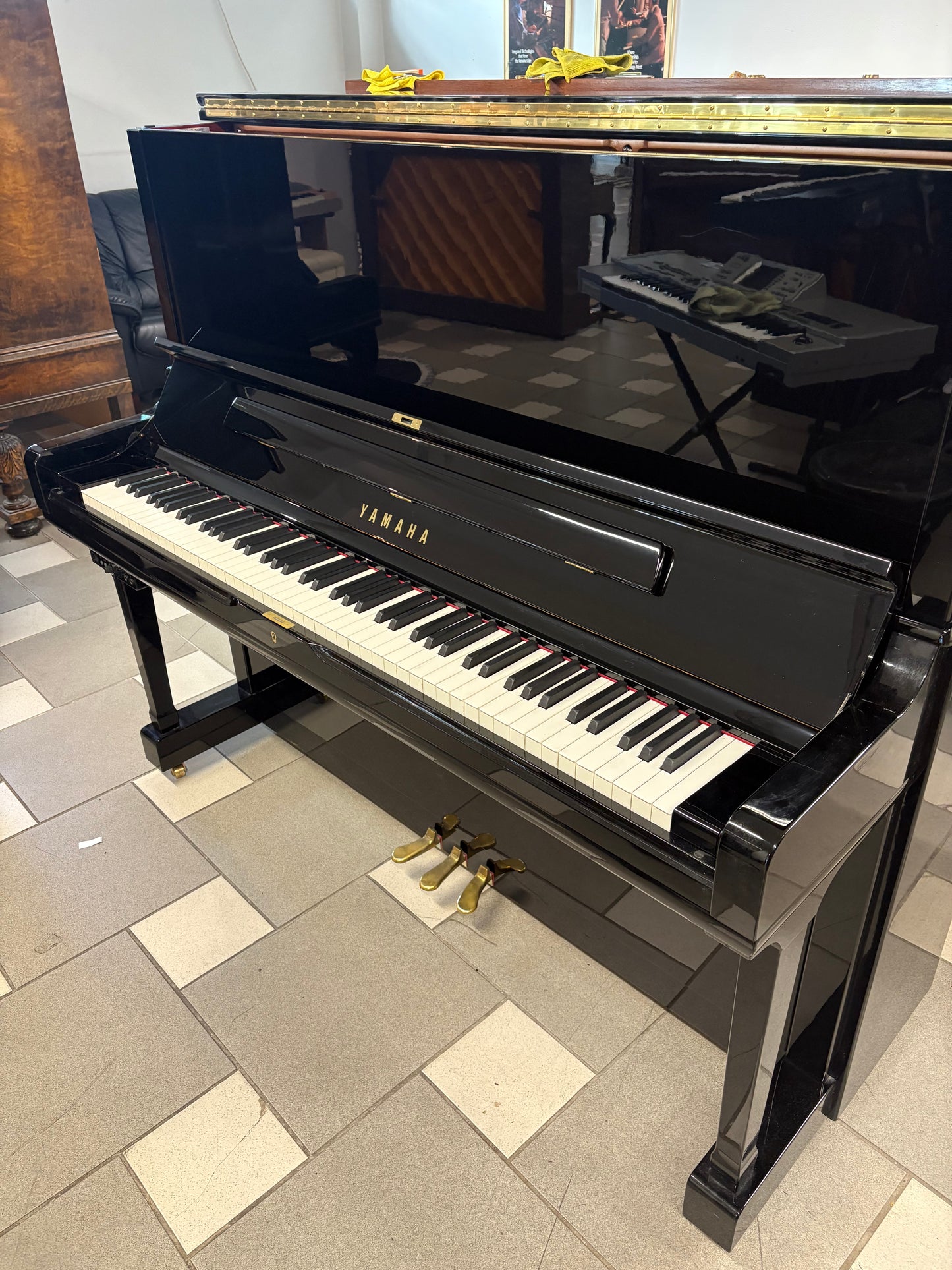 Yamaha SU7S-Silent
