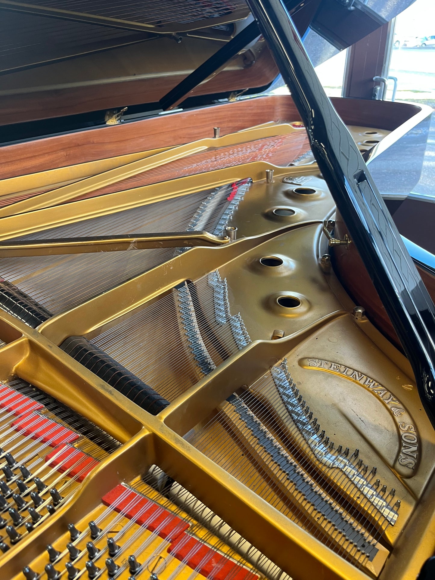 Steinway & Sons D 274