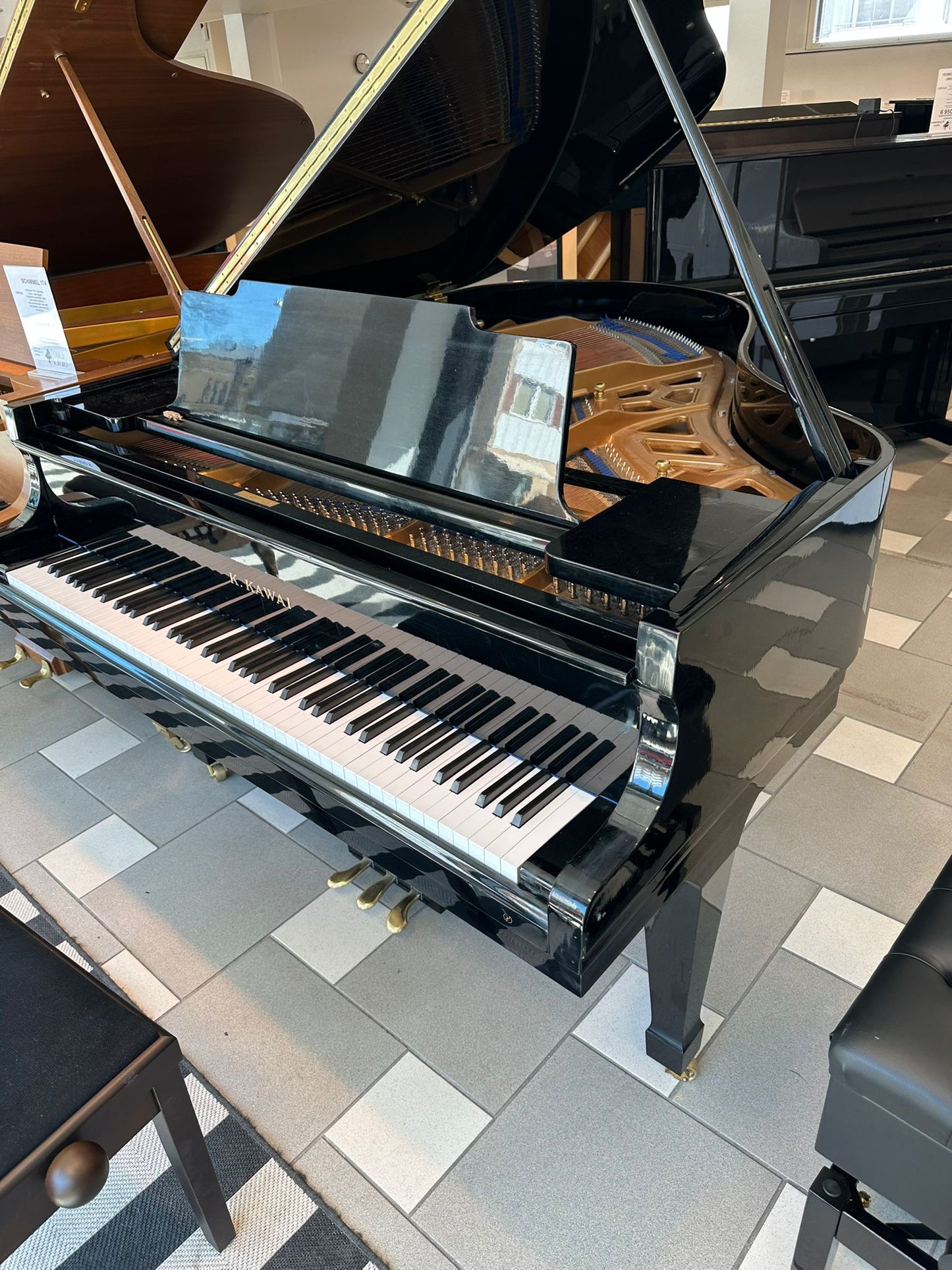 Kawai KG-2C