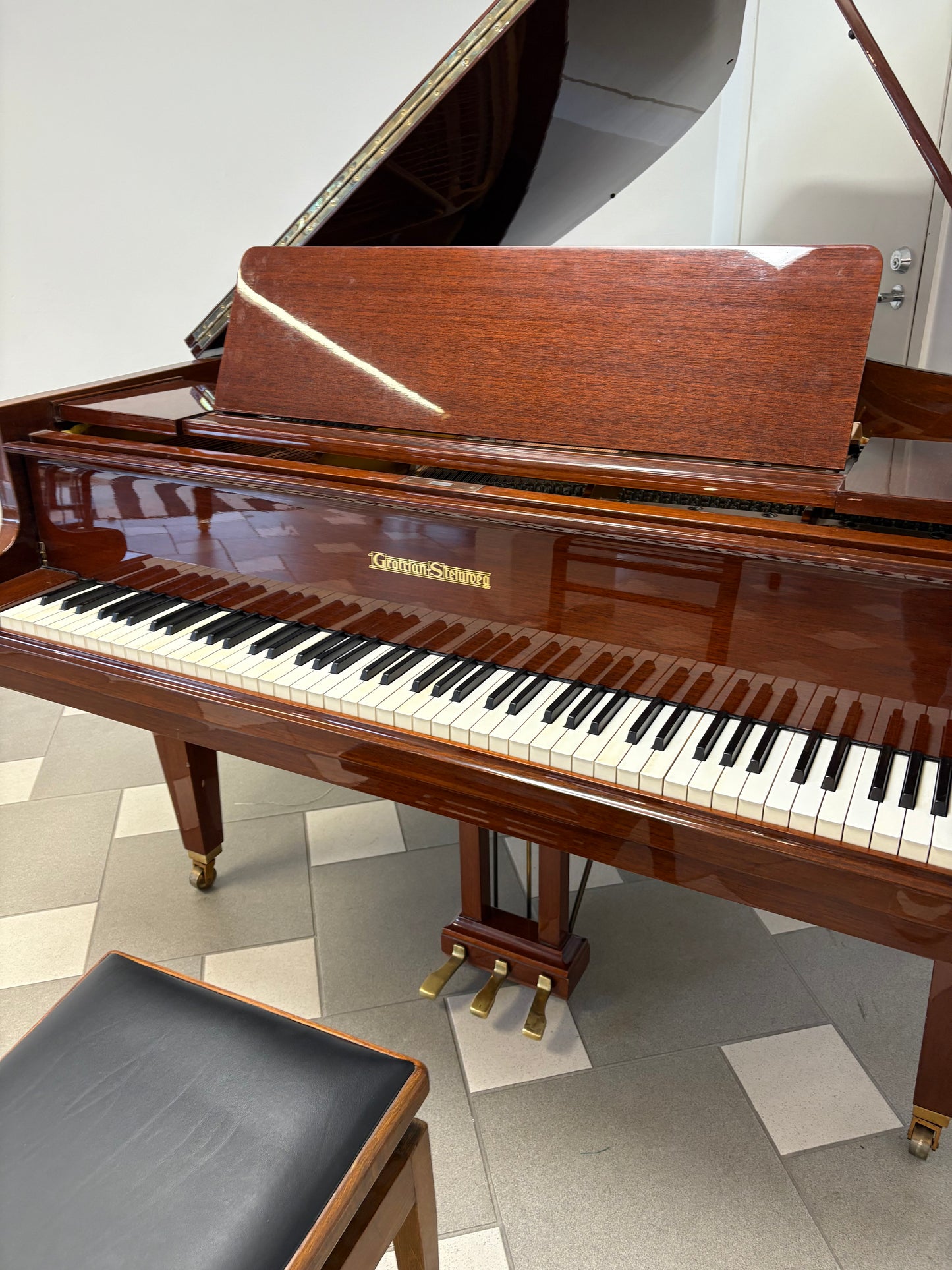 Grotrian Steinweg 185