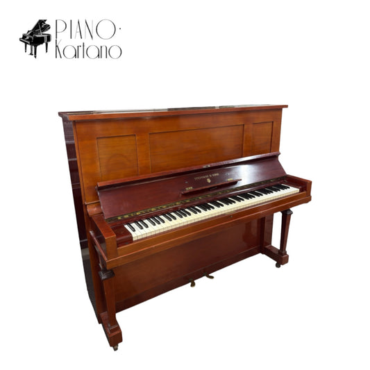 Steinway & Sons K