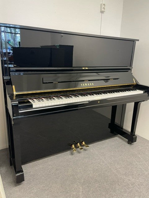 Yamaha U3S